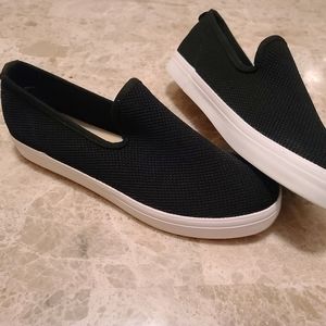 Black Restricted knit slip